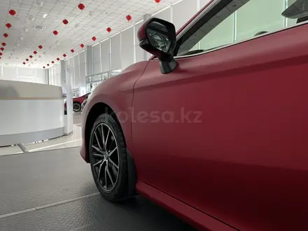 Toyota Camry 2023 года за 18 990 000 тг. в Шымкент – фото 32