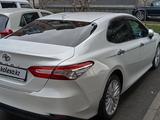 Toyota Camry 2018 года за 15 000 000 тг. в Алматы – фото 2