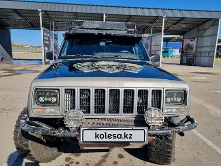 Jeep Cherokee 1993 годаүшін3 600 000 тг. в Караганда – фото 2