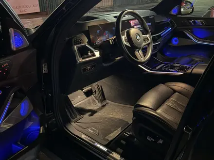 BMW X7 2022 года за 72 000 000 тг. в Астана – фото 14