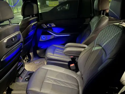 BMW X7 2022 года за 72 000 000 тг. в Астана – фото 16