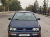 Volkswagen Golf 1992 годаfor700 000 тг. в Астана – фото 2