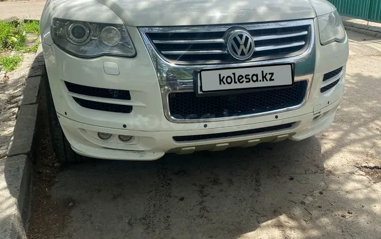 Volkswagen Touareg 2008 года за 6 500 000 тг. в Алматы