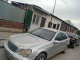 Mercedes-Benz C 200 2002 года за 2 000 000 тг. в Алматы