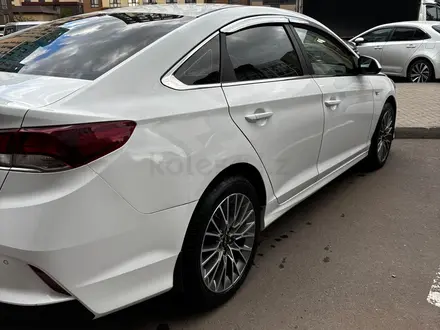 Hyundai Sonata 2020 года за 7 200 000 тг. в Астана – фото 6
