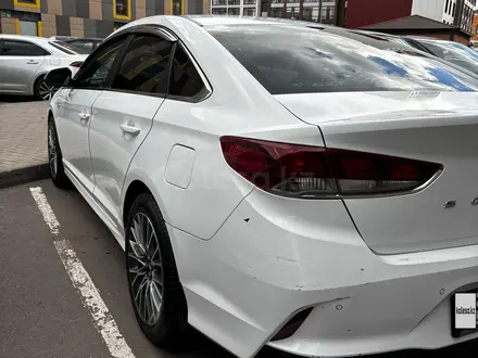 Hyundai Sonata 2020 года за 7 200 000 тг. в Астана – фото 4