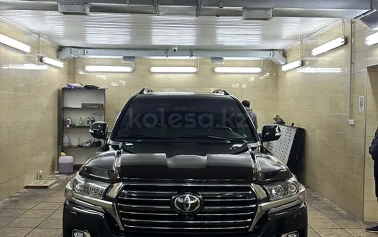 Toyota Land Cruiser 2017 года за 34 000 000 тг. в Шымкент