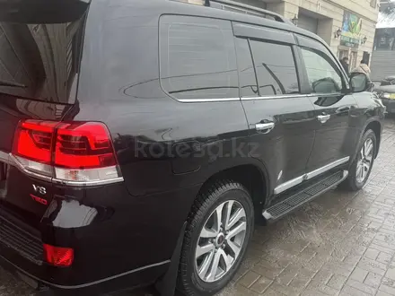 Toyota Land Cruiser 2020 года за 38 000 000 тг. в Алматы – фото 4