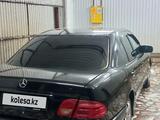 Mercedes-Benz E 200 1995 годаүшін2 300 000 тг. в Кызылорда – фото 4