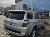 Toyota 4Runner 2019 годаүшін18 500 000 тг. в Актобе – фото 5
