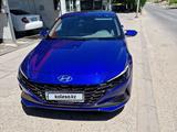 Hyundai Elantra 2022 года за 11 500 000 тг. в Шымкент – фото 2
