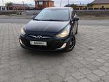 Hyundai Solaris 2013 года за 3 600 000 тг. в Атырау