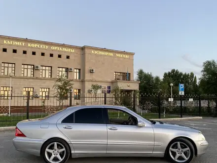 Mercedes-Benz S 320 2002 года за 5 000 000 тг. в Шымкент – фото 2