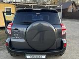 Toyota RAV4 2011 года за 7 500 000 тг. в Усть-Каменогорск – фото 4