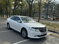 Toyota Camry 2014 годаfor10 000 000 тг. в Алматы