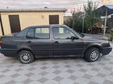 Volkswagen Vento 1994 года за 700 000 тг. в Тараз – фото 3