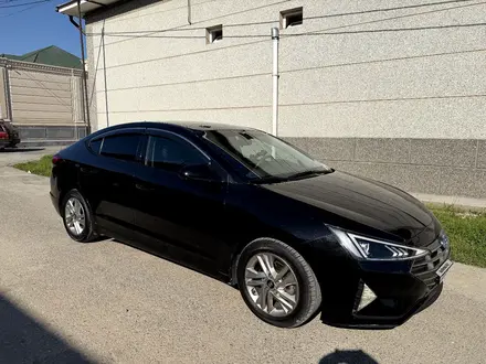 Hyundai Elantra 2018 года за 7 800 000 тг. в Шымкент – фото 11