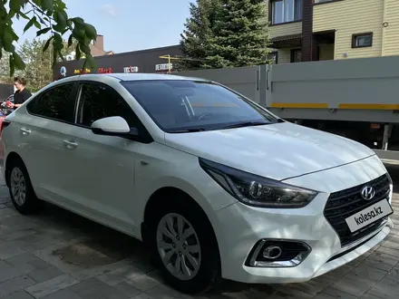 Hyundai Accent 2018 года за 5 700 000 тг. в Костанай – фото 2
