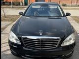 Mercedes-Benz S 500 2006 годаүшін7 500 000 тг. в Астана