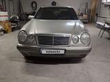 Mercedes-Benz E 230 1998 годаүшін2 900 000 тг. в Семей – фото 5