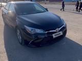 Toyota Camry 2016 годаfor6 700 000 тг. в Атырау – фото 2