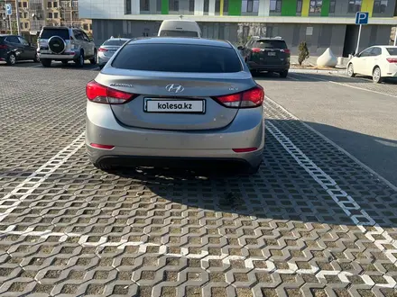 Hyundai Elantra 2015 года за 6 800 000 тг. в Актау – фото 3