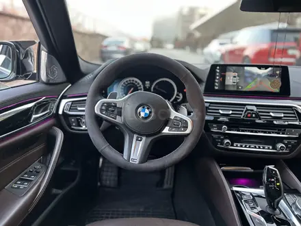 BMW 540 2018 года за 20 500 000 тг. в Алматы – фото 14