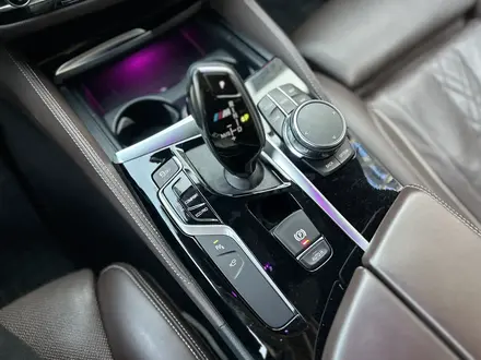 BMW 540 2018 года за 20 500 000 тг. в Алматы – фото 19