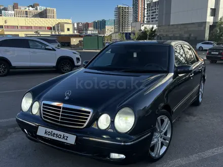 Mercedes-Benz E 320 2000 года за 3 810 000 тг. в Астана – фото 2