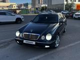 Mercedes-Benz E 320 2000 года за 3 810 000 тг. в Астана