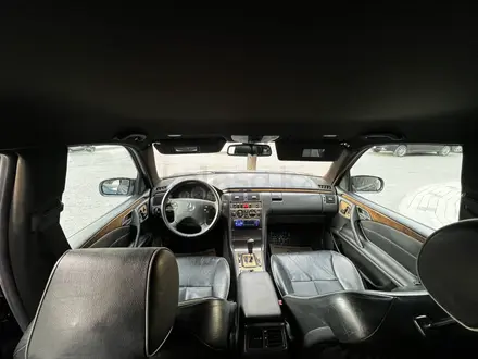 Mercedes-Benz E 320 2000 года за 3 810 000 тг. в Астана – фото 22
