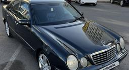 Mercedes-Benz E 320 2000 года за 3 810 000 тг. в Астана – фото 3