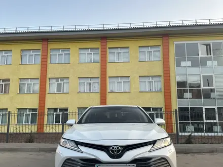 Toyota Camry 2019 года за 15 500 000 тг. в Алматы – фото 41