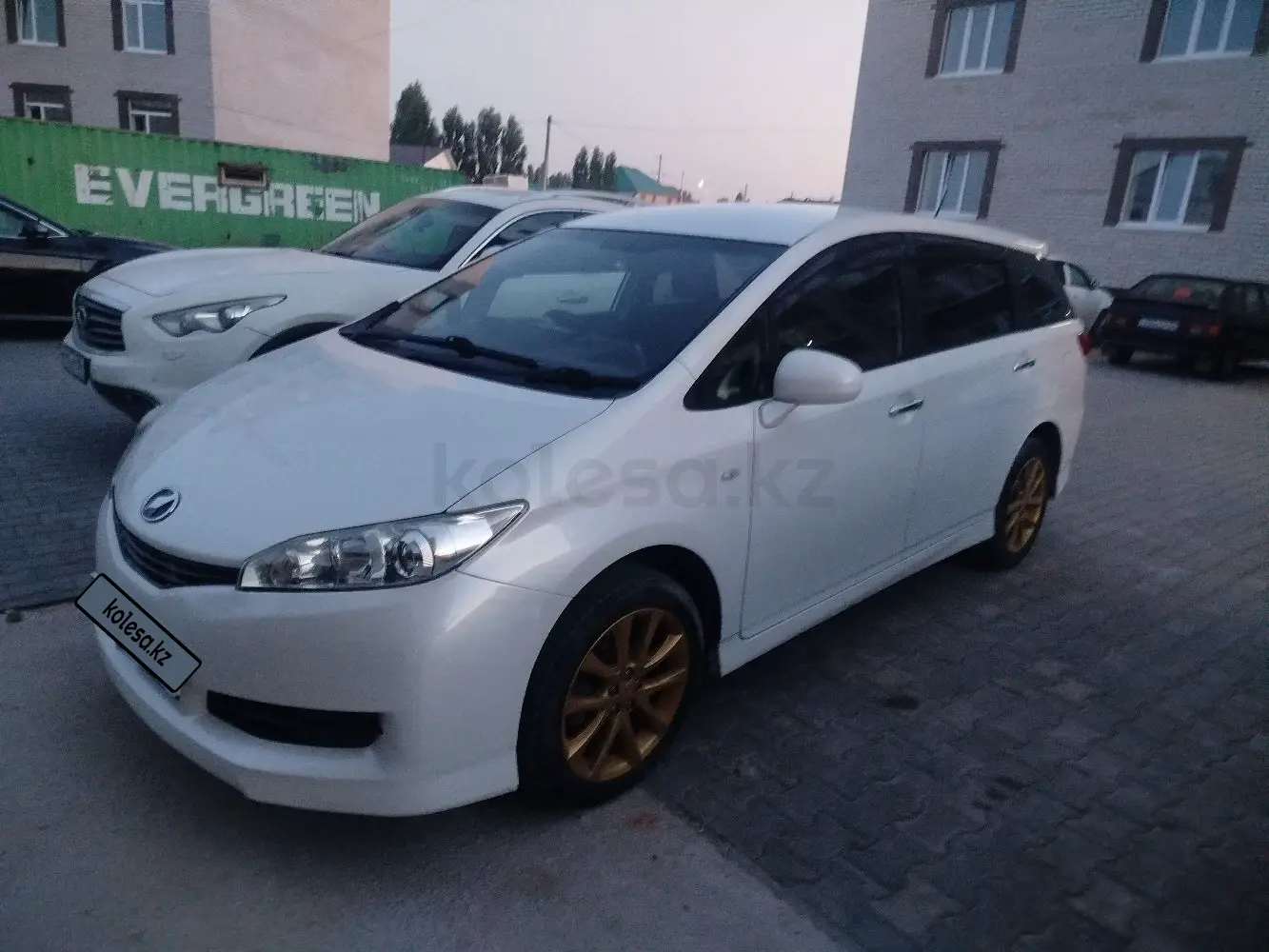 Toyota Wish, 2010