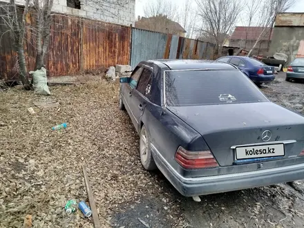 Mercedes-Benz E 220 1995 года за 1 300 000 тг. в Астана – фото 4