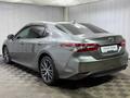Toyota Camry Luxe 2023 года за 18 700 000 тг. в Алматы – фото 2