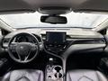 Toyota Camry Luxe 2023 года за 18 700 000 тг. в Алматы – фото 8
