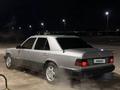 Mercedes-Benz E 260 1989 года за 2 000 000 тг. в Актау – фото 3