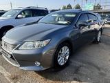 Lexus ES 300h 2014 года за 11 500 000 тг. в Алматы