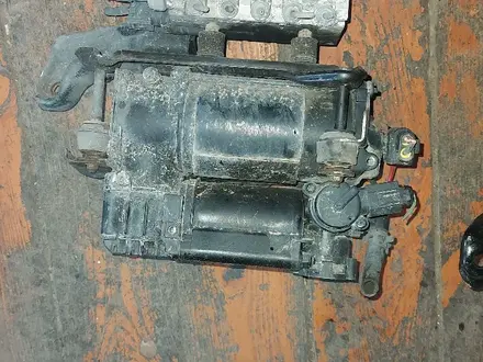 W220 компрессор пневмы за 75 000 тг. в Шымкент