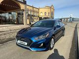 Hyundai Sonata 2018 года за 8 800 000 тг. в Уральск – фото 2