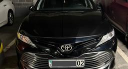 Toyota Camry 2019 года за 13 800 000 тг. в Алматы – фото 4