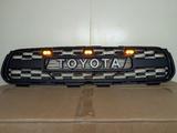 Решетка радиатора в стиле TRD c ДХО на Toyota RAV4 за 55 000 тг. в Алматы