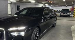 BMW 740 2023 года за 56 000 000 тг. в Алматы – фото 2