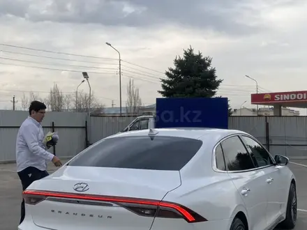 Hyundai Grandeur 2021 года за 15 000 000 тг. в Алматы – фото 10