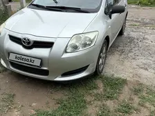 Toyota Auris, 2009