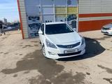 Hyundai Solaris 2015 годаүшін4 900 000 тг. в Актобе – фото 2