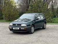 Volkswagen Golf 1994 года за 1 500 000 тг. в Алматы