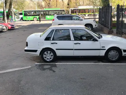 Volvo 460 1992 года за 800 000 тг. в Алматы