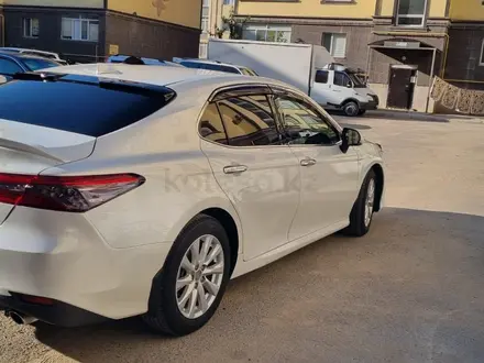 Toyota Camry 2019 года за 13 500 000 тг. в Актау – фото 3